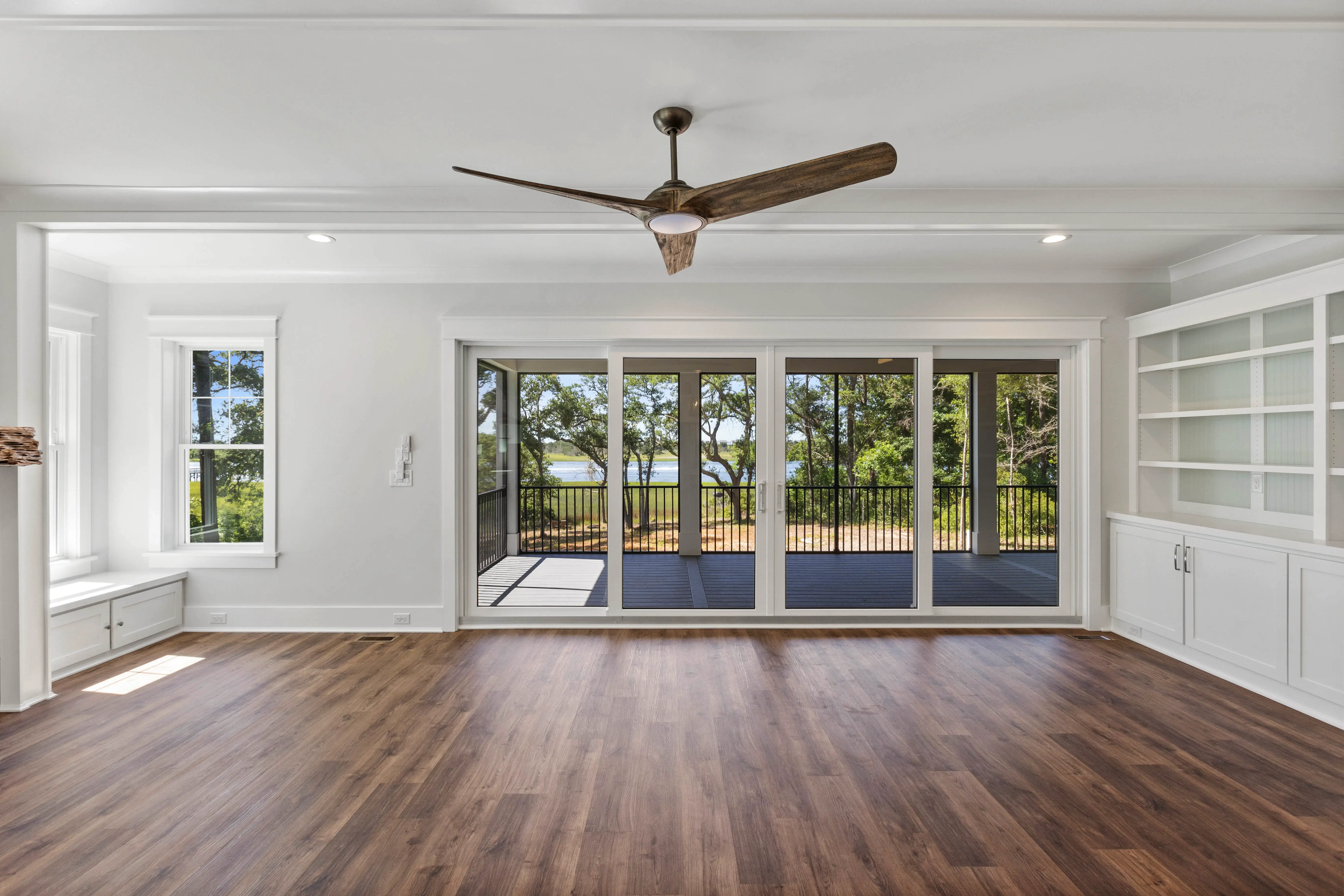 2581 Seashore Road SW feature
