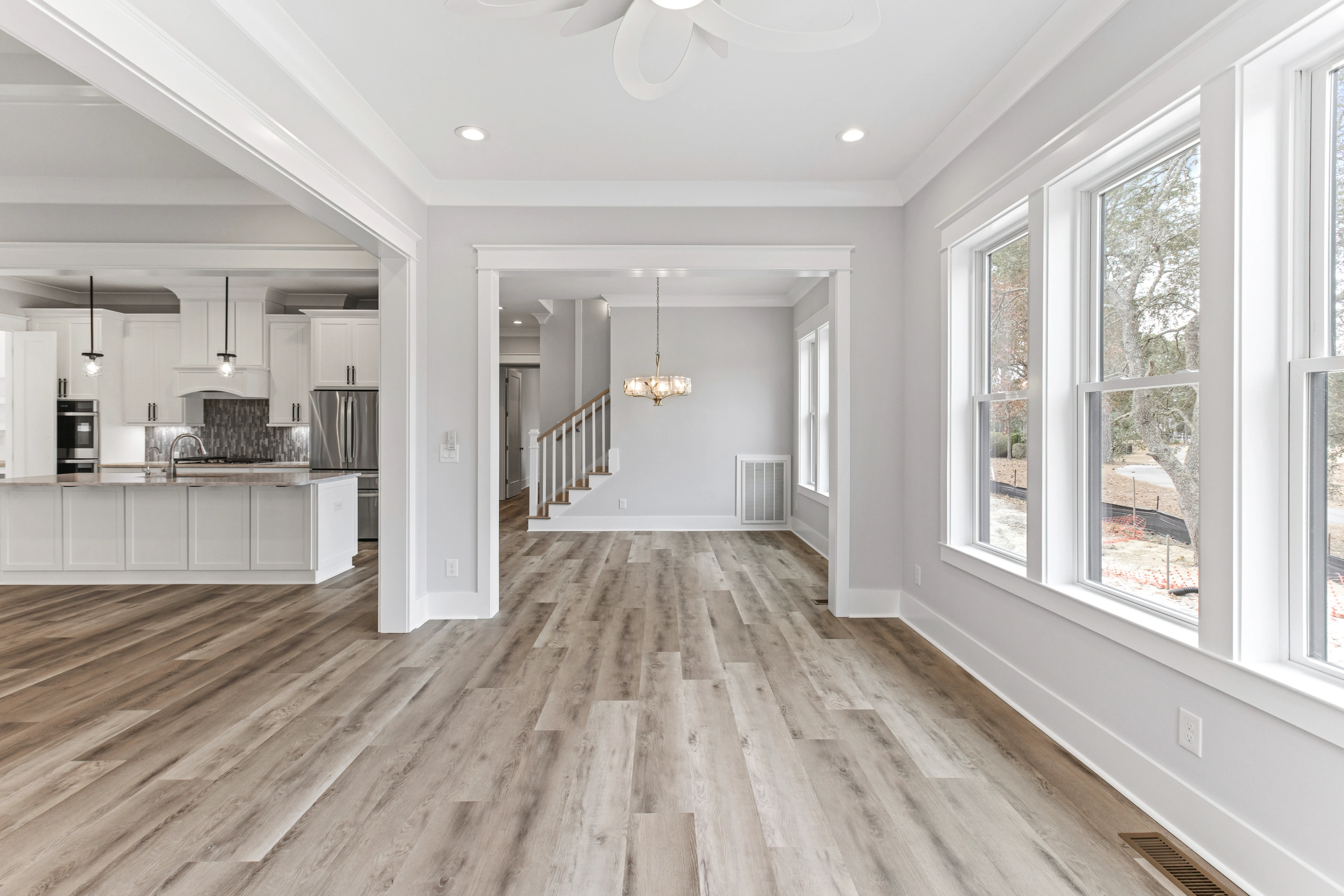 475 Weatherly Lane feature