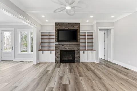 475 Weatherly Lane — photo 1